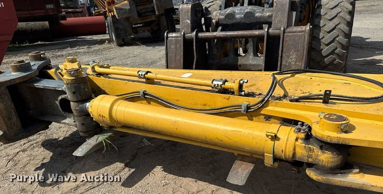 image for item EM2133 Kobelco 350 excavator stick