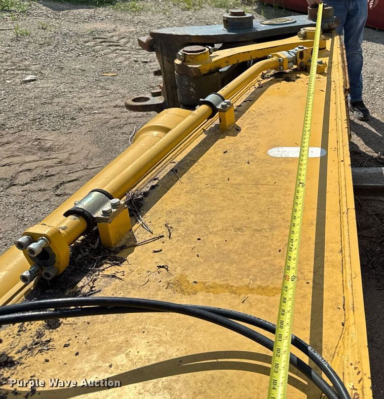 image for item EM2133 Kobelco 350 excavator stick