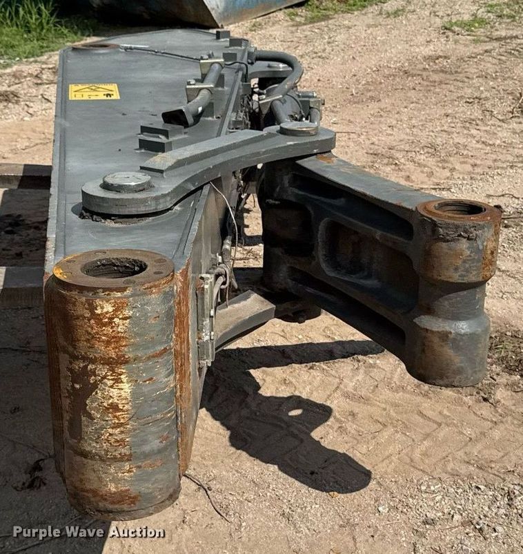 image for item EM2135 Volvo 340D excavator stick