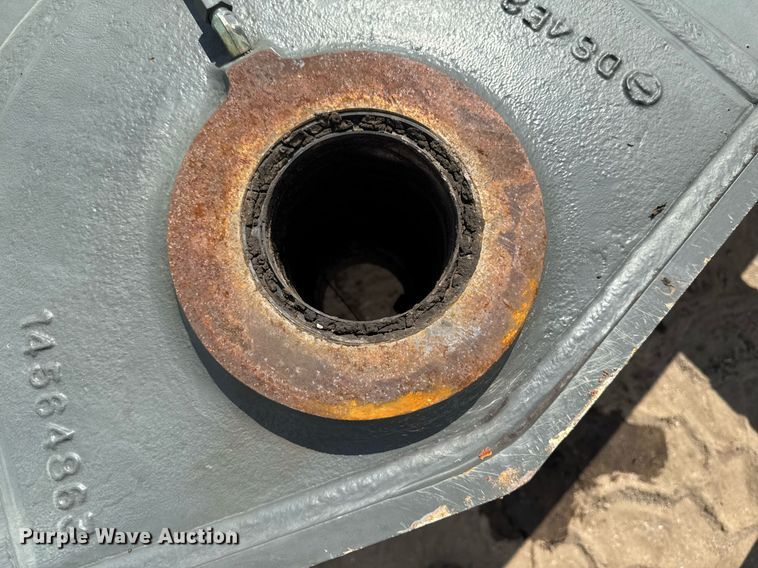 image for item EM2135 Volvo 340D excavator stick