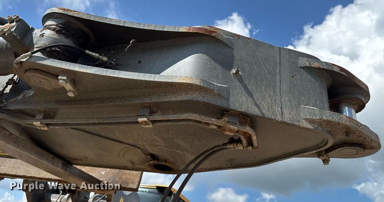 image for item EM2135 Volvo 340D excavator stick