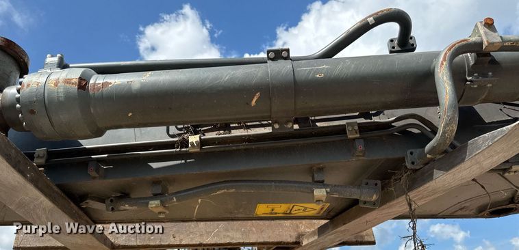 image for item EM2135 Volvo 340D excavator stick