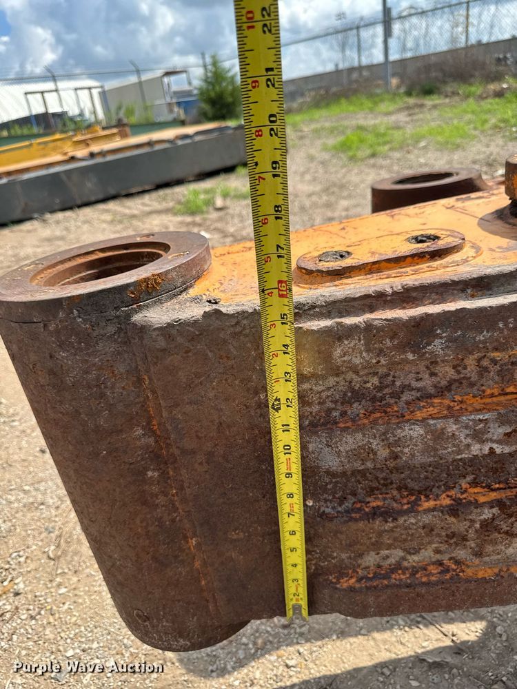 image for item EM2136 Samsung 350 excavator stick