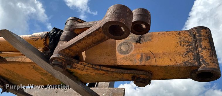 image for item EM2136 Samsung 350 excavator stick