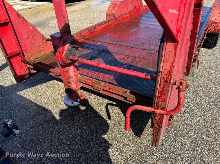 image for item EM3647 2003 Imperial tilt deck equipment trailer