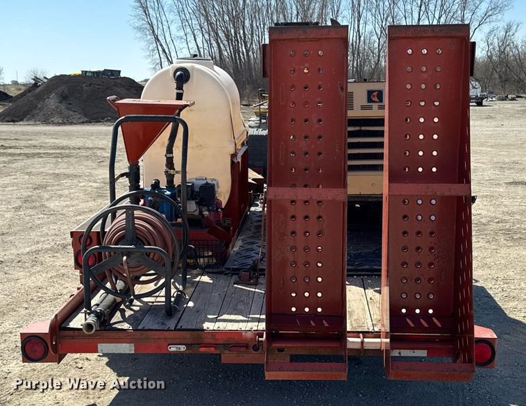 image for item EM3782 2004 Ditch Witch JT520 directional boring unit