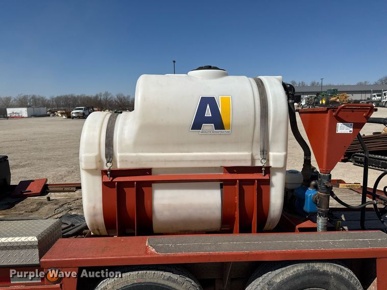 image for item EM3782 2004 Ditch Witch JT520 directional boring unit