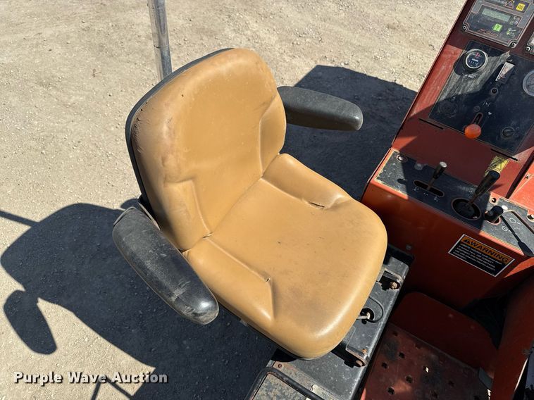 image for item EM3782 2004 Ditch Witch JT520 directional boring unit