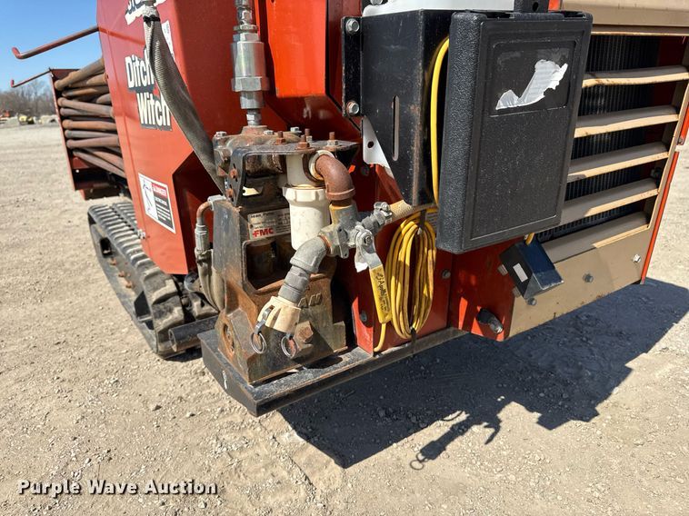 image for item EM3782 2004 Ditch Witch JT520 directional boring unit