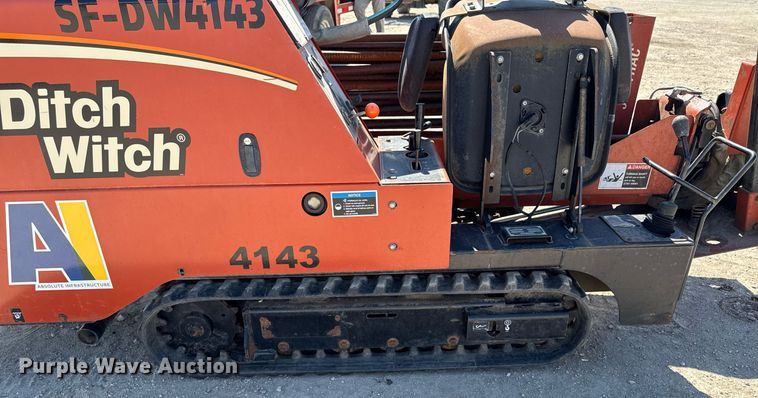 image for item EM3782 2004 Ditch Witch JT520 directional boring unit