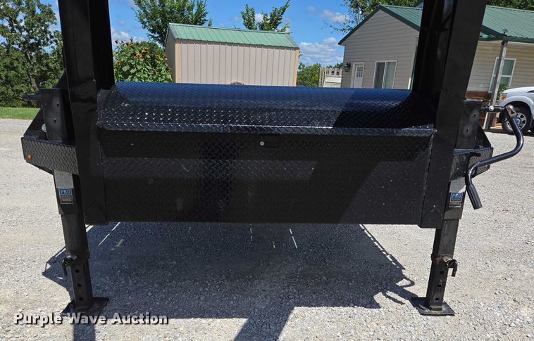 image for item EN2013 2023 Diamond C equipment trailer