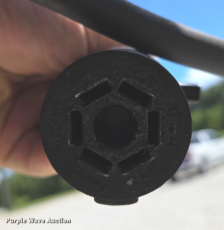 image for item EN2013 2023 Diamond C equipment trailer