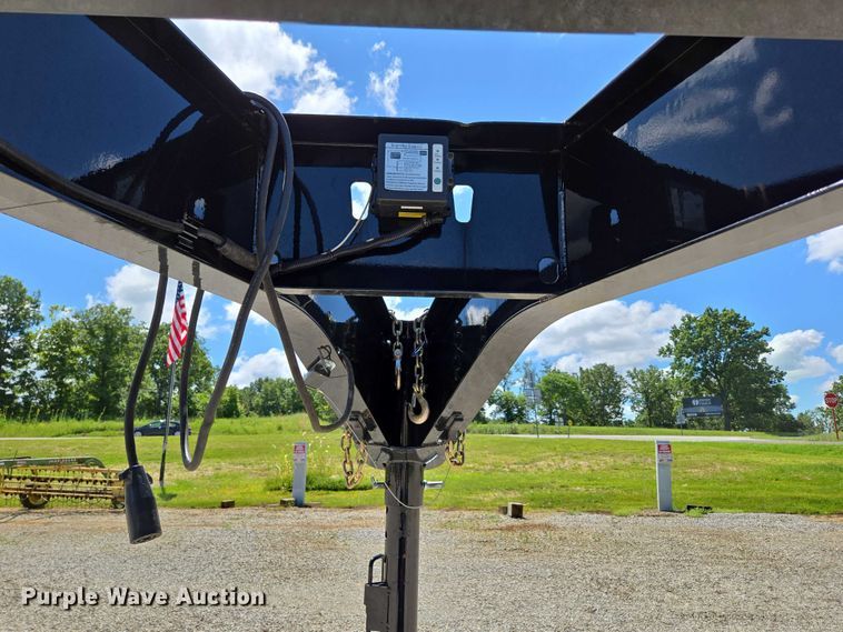 image for item EN2013 2023 Diamond C equipment trailer