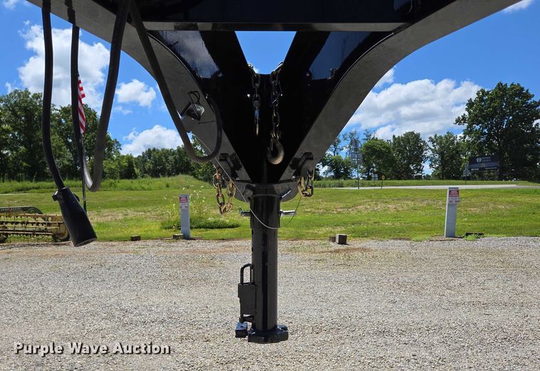 image for item EN2013 2023 Diamond C equipment trailer