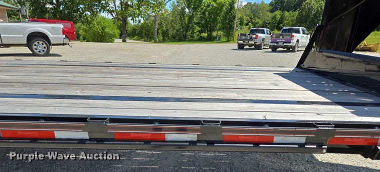 image for item EN2013 2023 Diamond C equipment trailer