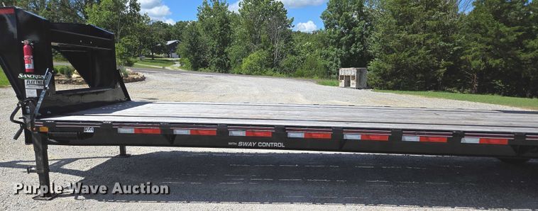 image for item EN2013 2023 Diamond C equipment trailer