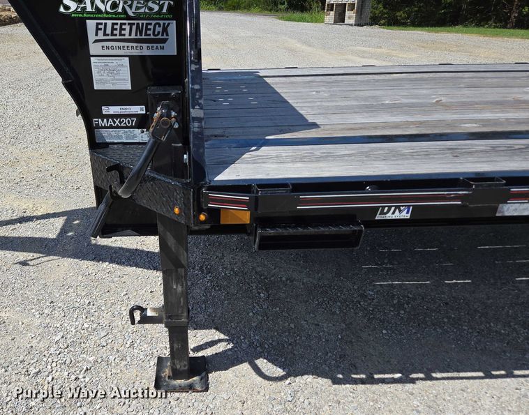 image for item EN2013 2023 Diamond C equipment trailer