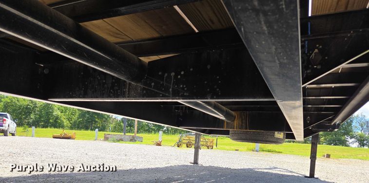 image for item EN2013 2023 Diamond C equipment trailer