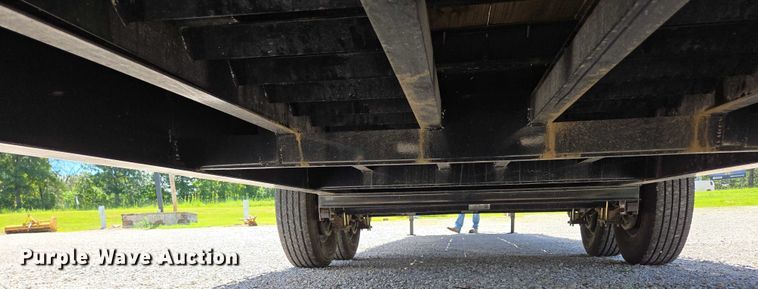 image for item EN2013 2023 Diamond C equipment trailer