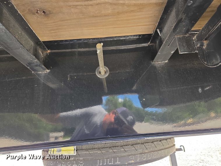 image for item EN2013 2023 Diamond C equipment trailer