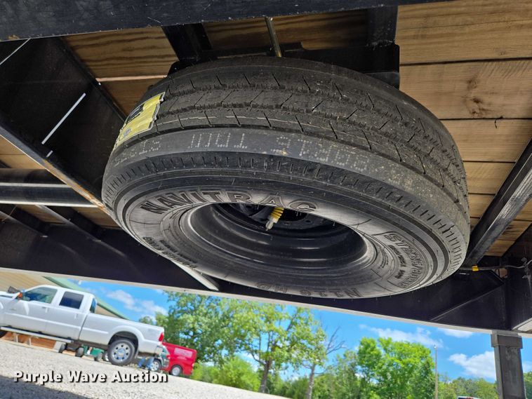 image for item EN2013 2023 Diamond C equipment trailer