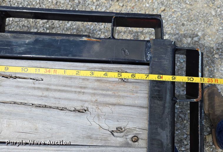 image for item EN2013 2023 Diamond C equipment trailer