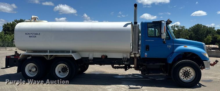 image for item EN4626 2007 International 7400 SBA 6X4 water truck