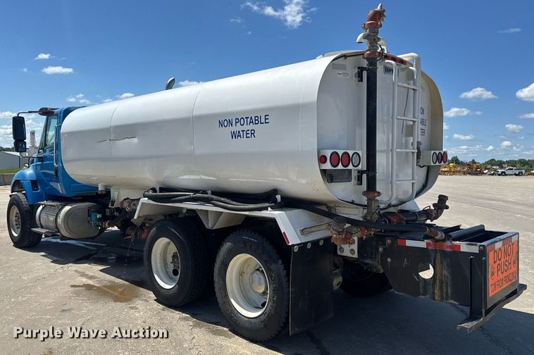 image for item EN4626 2007 International 7400 SBA 6X4 water truck