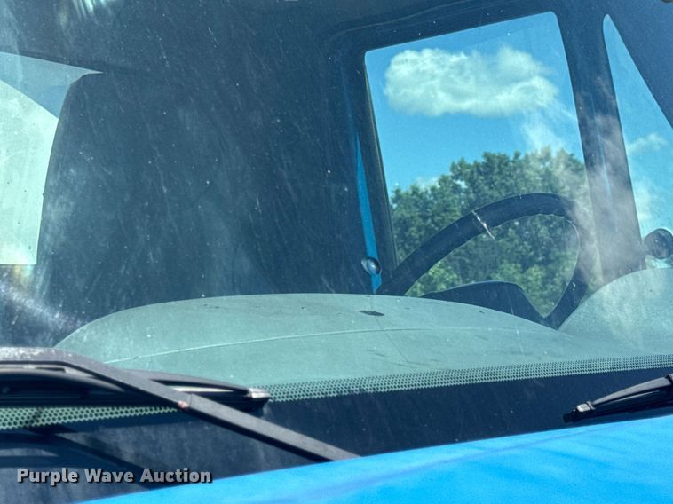 image for item EN4626 2007 International 7400 SBA 6X4 water truck