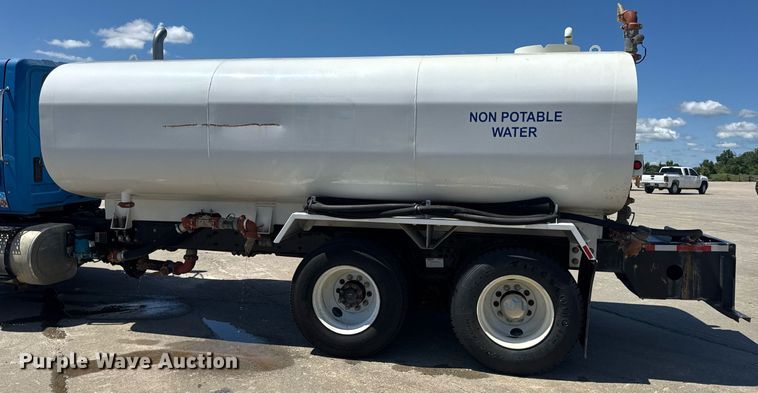 image for item EN4626 2007 International 7400 SBA 6X4 water truck