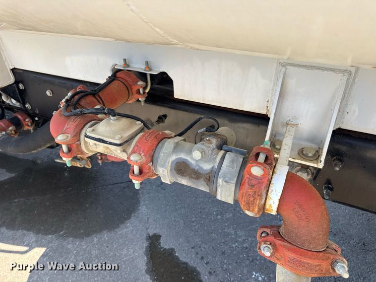 image for item EN4626 2007 International 7400 SBA 6X4 water truck