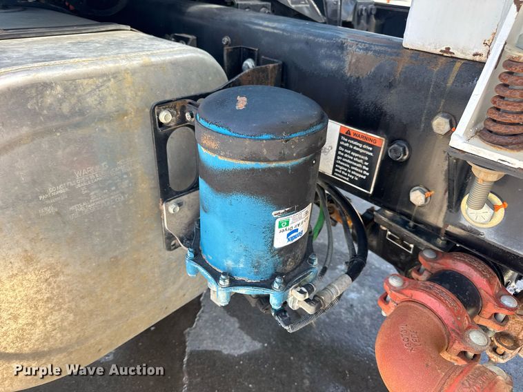 image for item EN4626 2007 International 7400 SBA 6X4 water truck