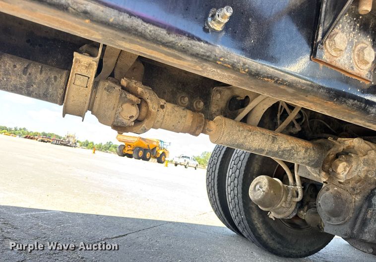 image for item EN4626 2007 International 7400 SBA 6X4 water truck