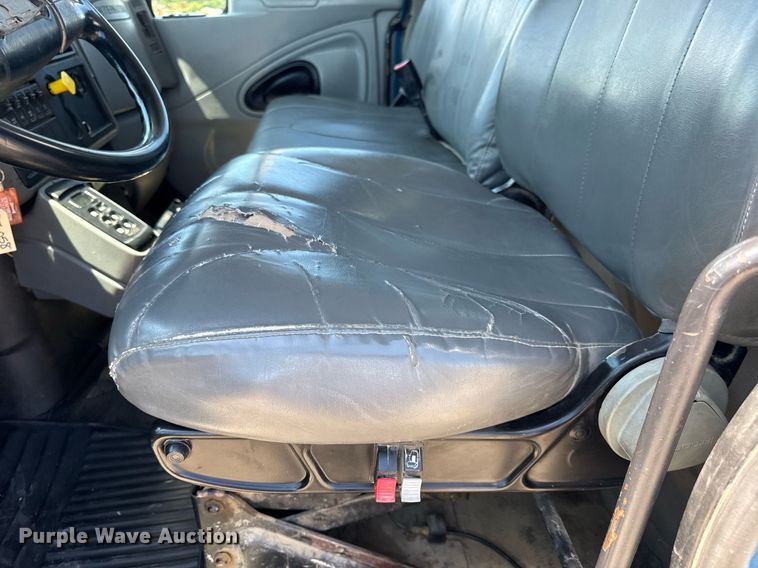 image for item EN4626 2007 International 7400 SBA 6X4 water truck