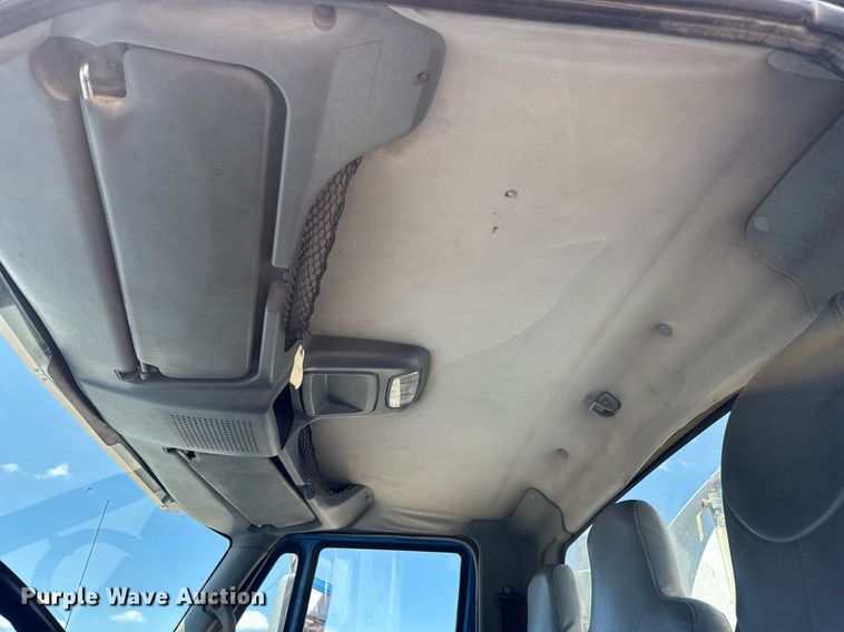 image for item EN4626 2007 International 7400 SBA 6X4 water truck