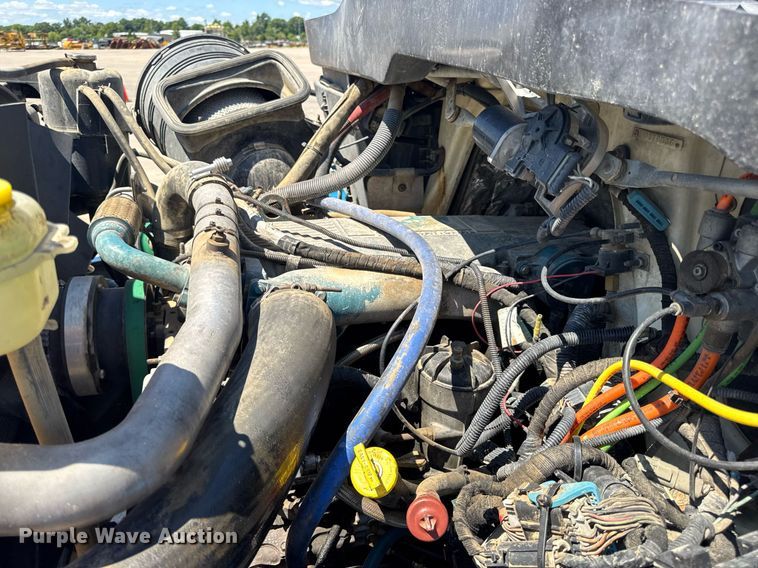 image for item EN4626 2007 International 7400 SBA 6X4 water truck