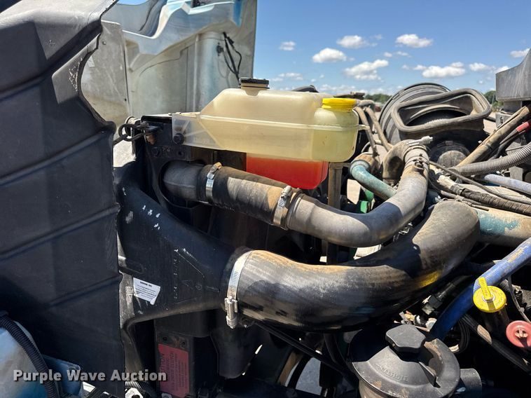 image for item EN4626 2007 International 7400 SBA 6X4 water truck