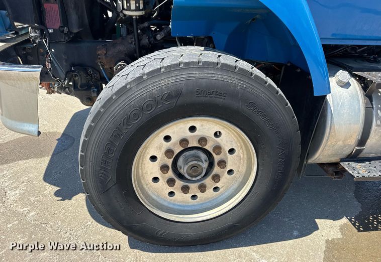 image for item EN4626 2007 International 7400 SBA 6X4 water truck