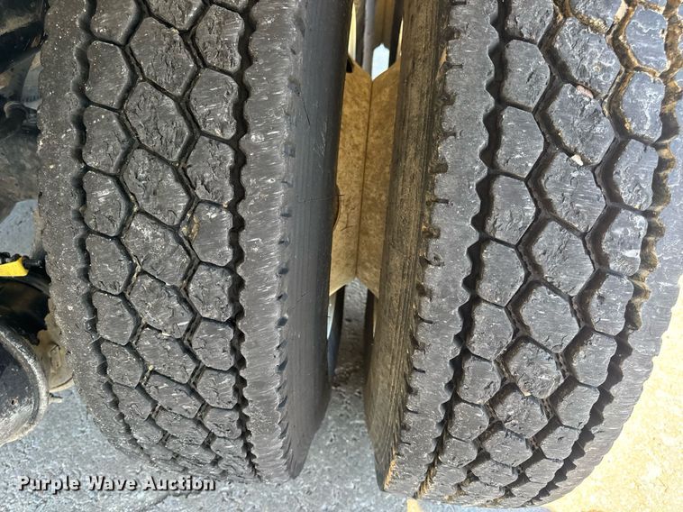 image for item EN4626 2007 International 7400 SBA 6X4 water truck