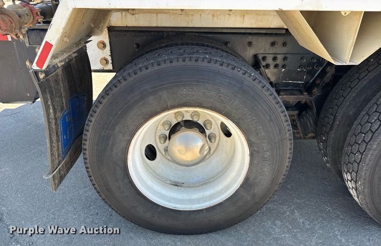 image for item EN4626 2007 International 7400 SBA 6X4 water truck