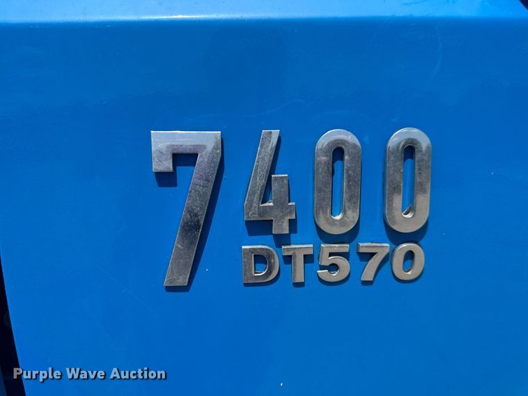 image for item EN4626 2007 International 7400 SBA 6X4 water truck