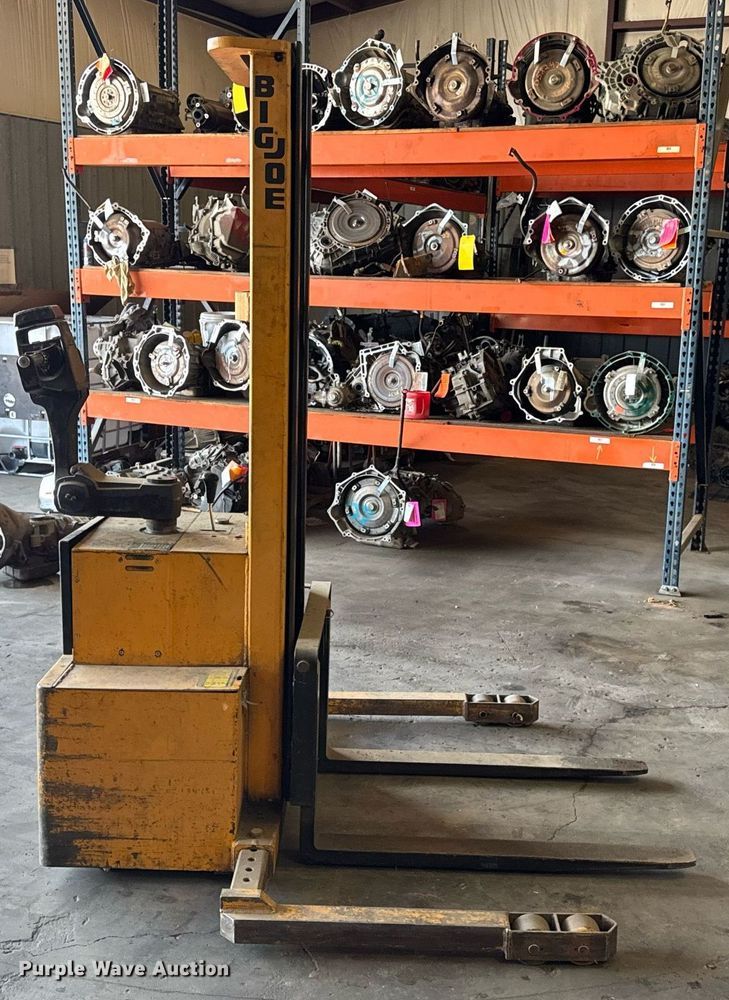 image for item EN4636 Big Joe PDM30-130 pallet jack