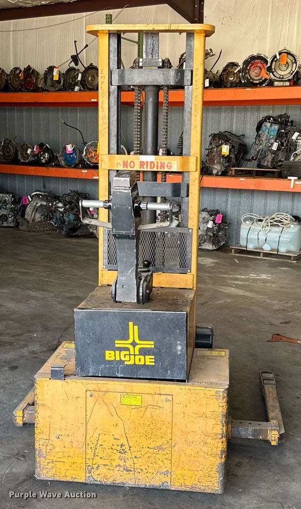 image for item EN4636 Big Joe PDM30-130 pallet jack