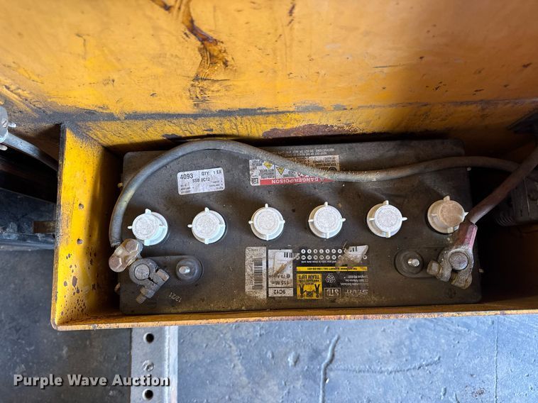 image for item EN4636 Big Joe PDM30-130 pallet jack