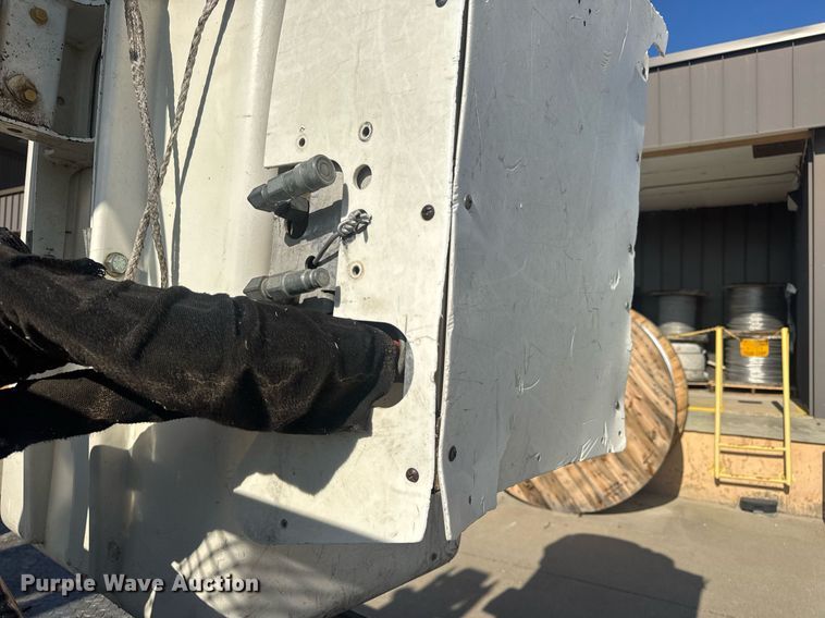 image for item EN4641 2011 Ford F550 XL bucket truck