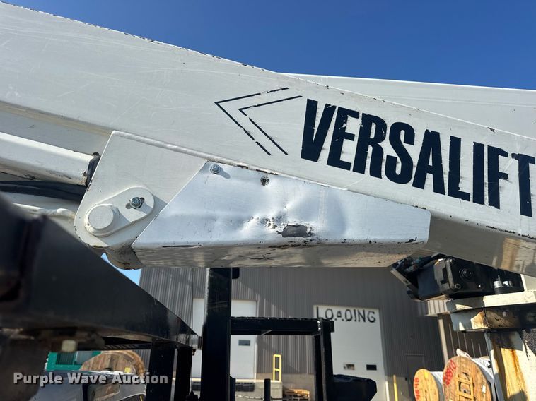 image for item EN4641 2011 Ford F550 XL bucket truck