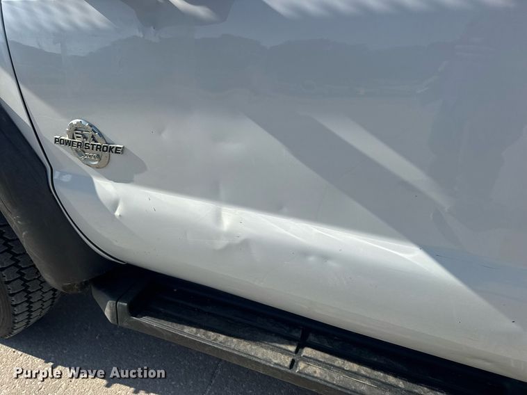 image for item EN4641 2011 Ford F550 XL bucket truck