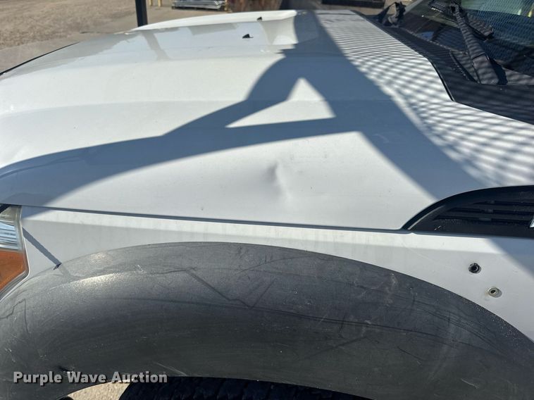 image for item EN4641 2011 Ford F550 XL bucket truck