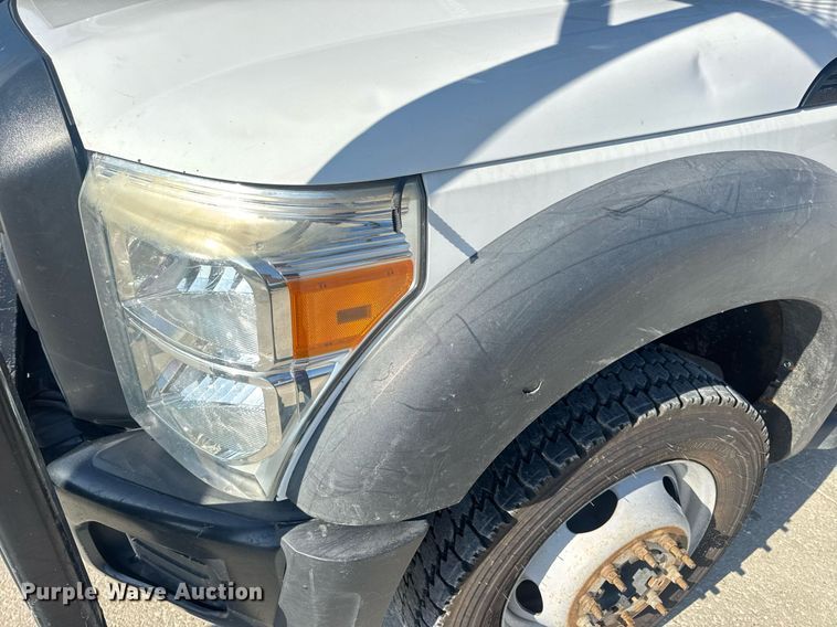 image for item EN4641 2011 Ford F550 XL bucket truck