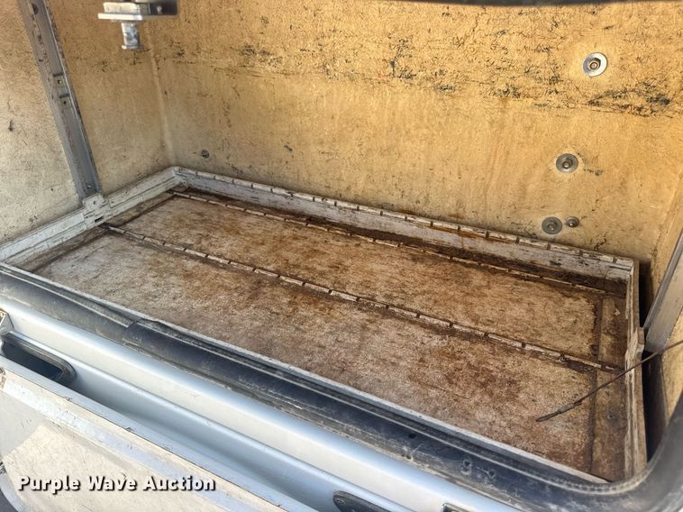 image for item EN4641 2011 Ford F550 XL bucket truck